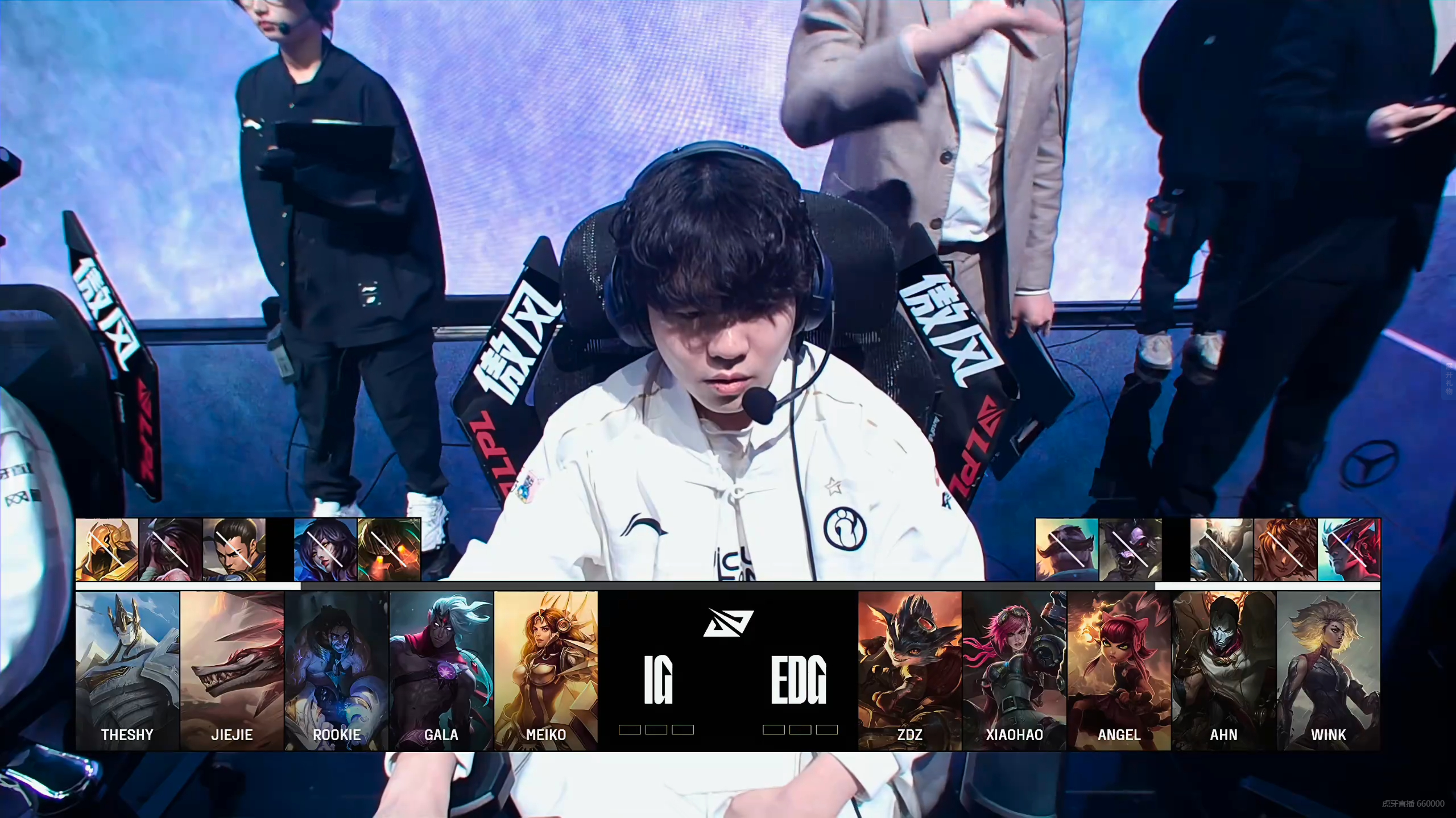 包含TL绝杀CLG，Deft完成史诗逆转宿命之战小组赛，留下经典瞬间的词条