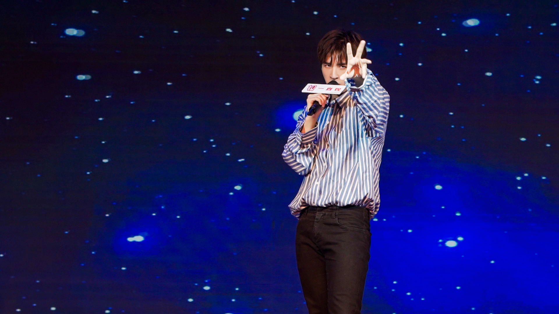 九游官网-KT轻取G2,Ming打出惊人五杀强强对话成都决赛之夜,让粉丝疯狂欢呼