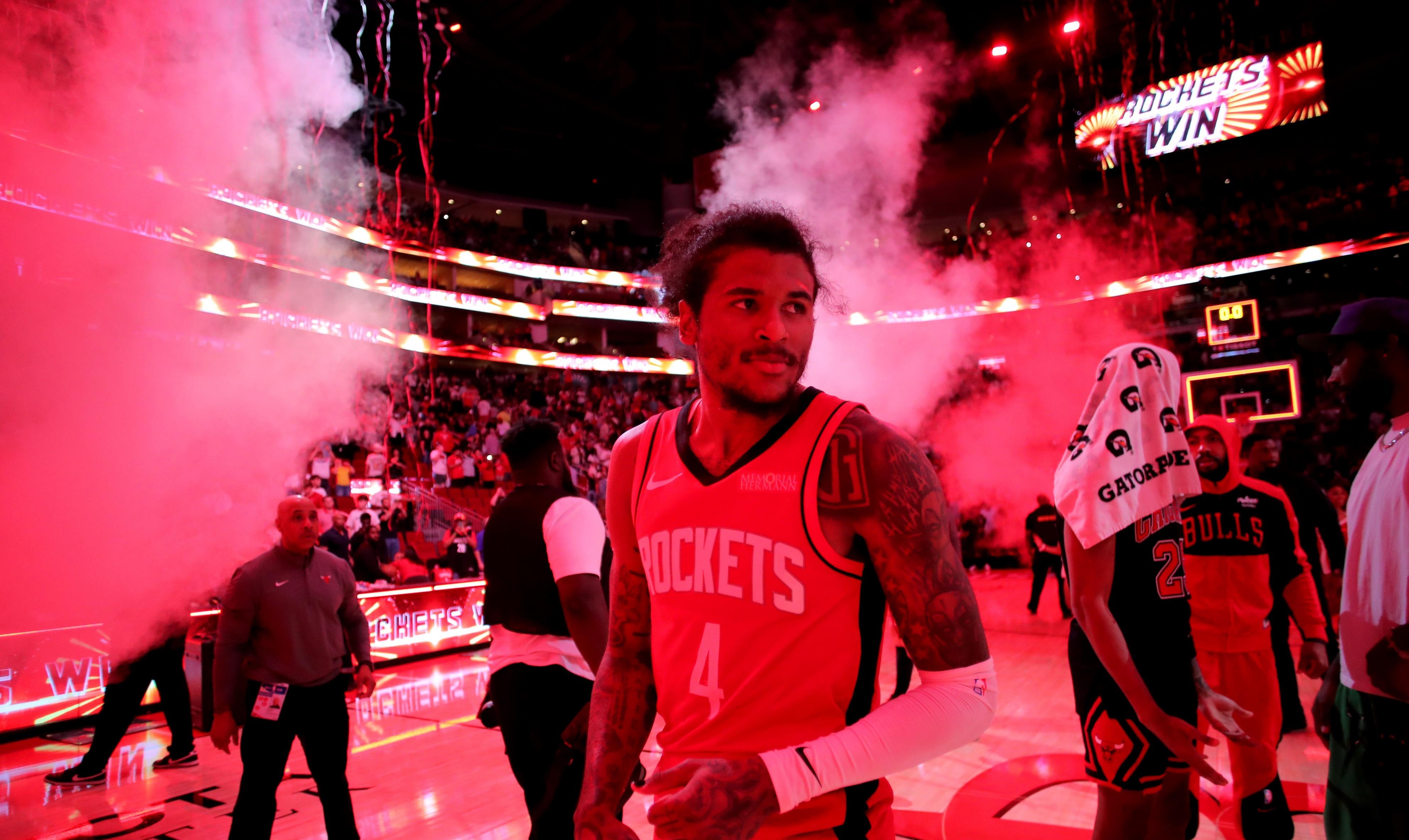 火箭大胜掘金,西部半决赛激情升温 火箭大胜掘金,西部半决赛激情升温