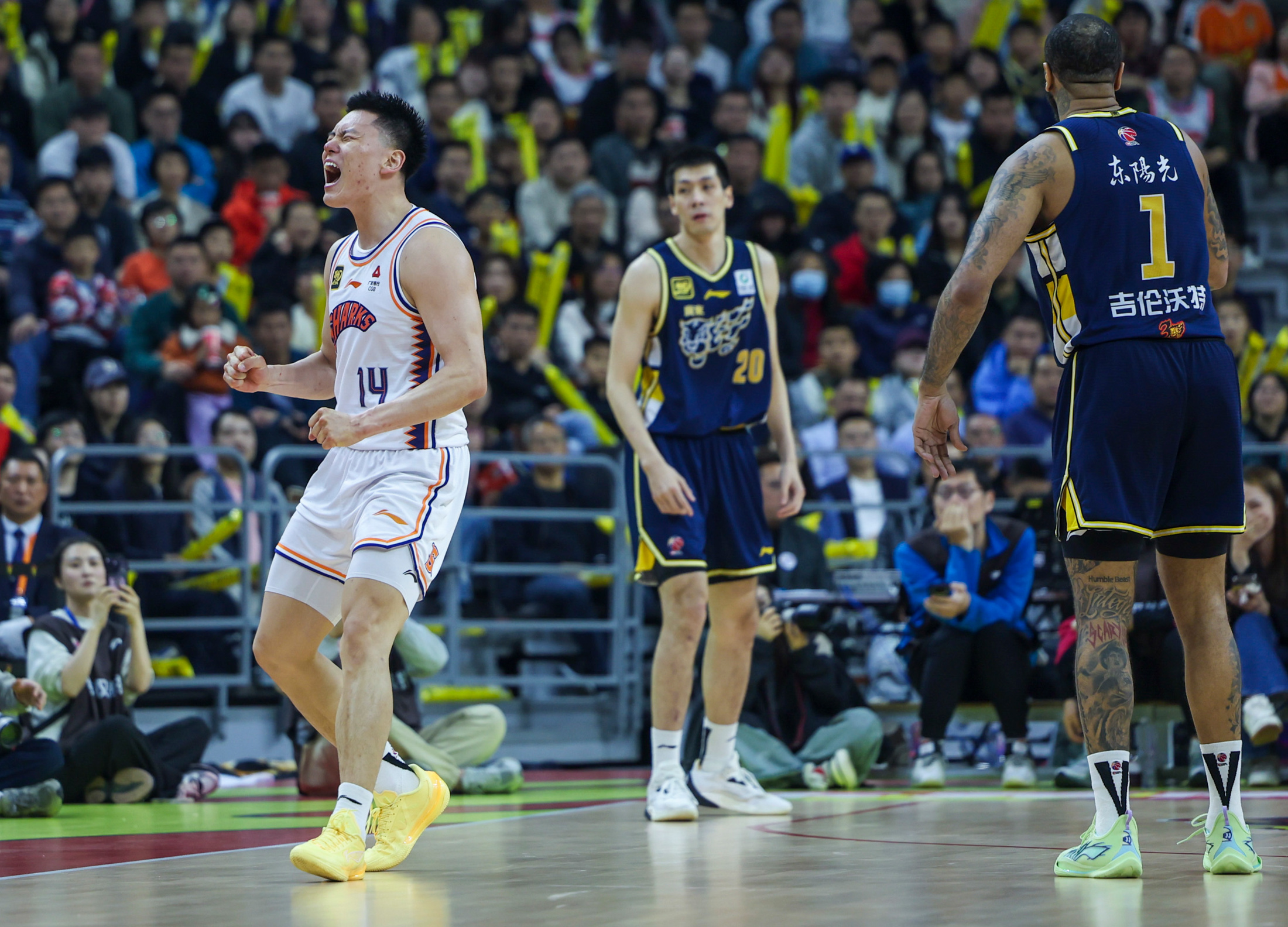 上海男篮不敌山西队，遗憾止步八强的简单介绍