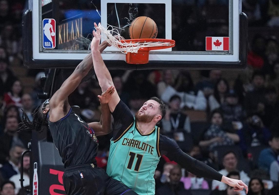 猛龙逆转击败篮网,获得胜利 猛龙逆转击败篮网,获得胜利