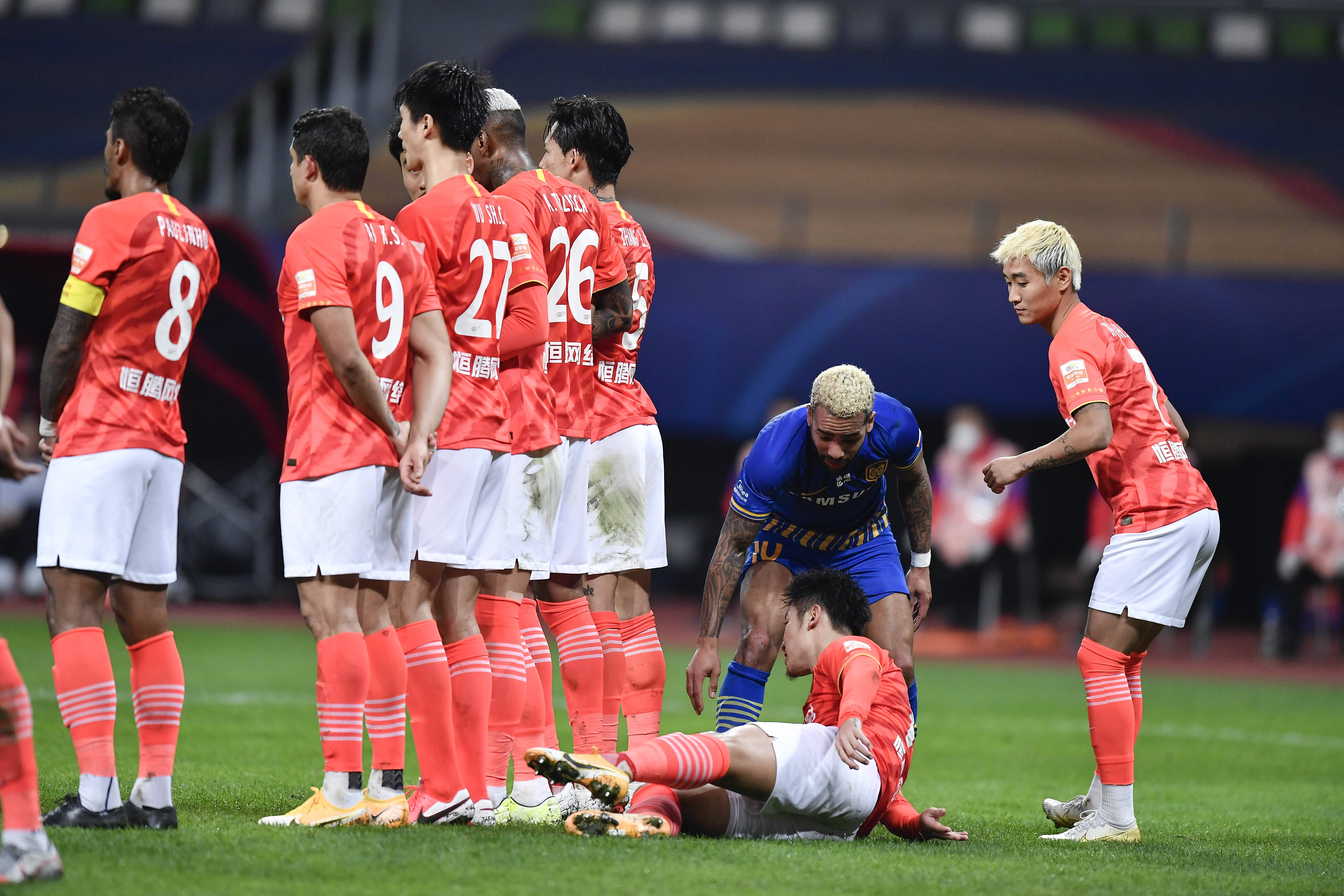 九游娱乐网页-关于广州恒大对阵天津泰达：谁能一路领先？的信息