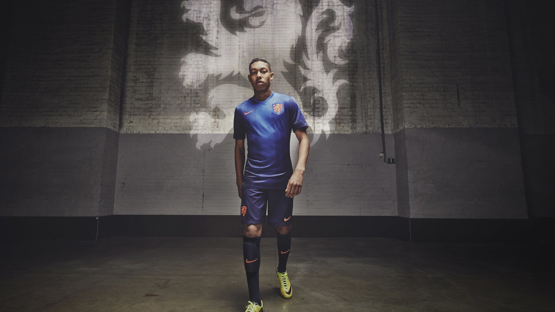 赛车运动最迷人的地方在于，它永远有崭新的剧本